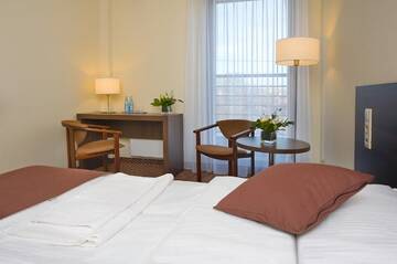 Фото номера Двухместный номер с 2 отдельными кроватями Отель Hotel Cztery Brzozy Gdańsk Kowale г. Kowale 7